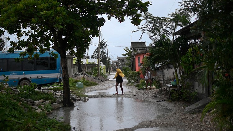 f0395103 5df7 41c6 a0c9 https://rexweyler.com/tropical-storm-grace-hits-haiti-days-after-deadly-earthquake/