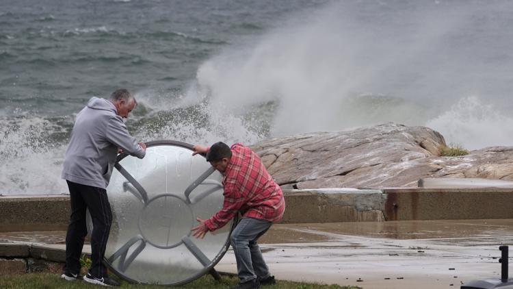 Nor'easter to lash the East Coast with strong winds, flooding and heavy rain