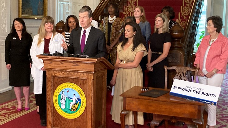 Some states move to protect abortion from prosecutions elsewhere Some states move to protect abortion from prosecutions elsewhere