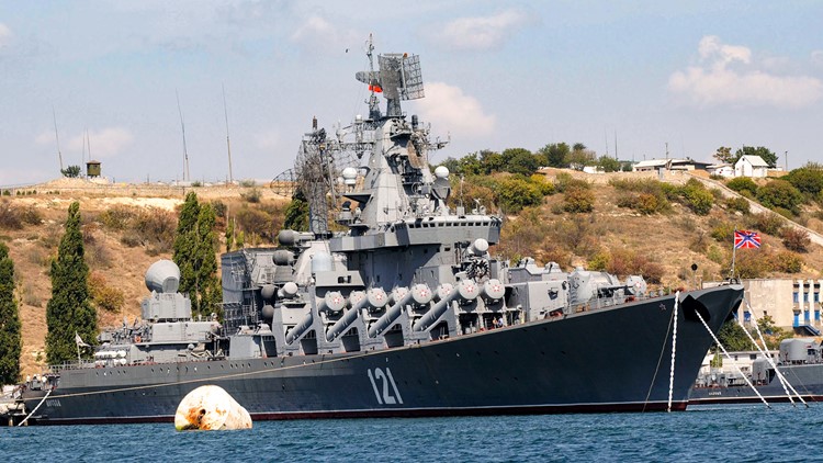 Russia loses Black Sea flagship, says attacks on Kyiv will increase