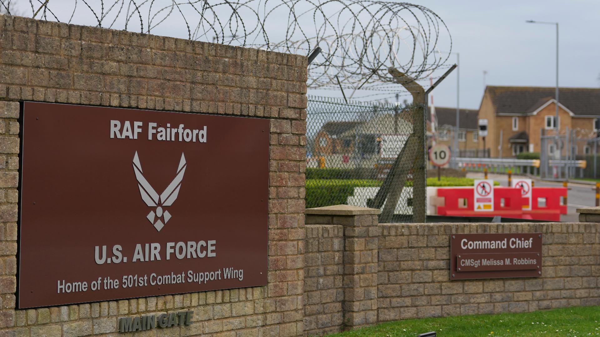 Running From Attack US Air Force removes all bombers from British air base targeted by a ...