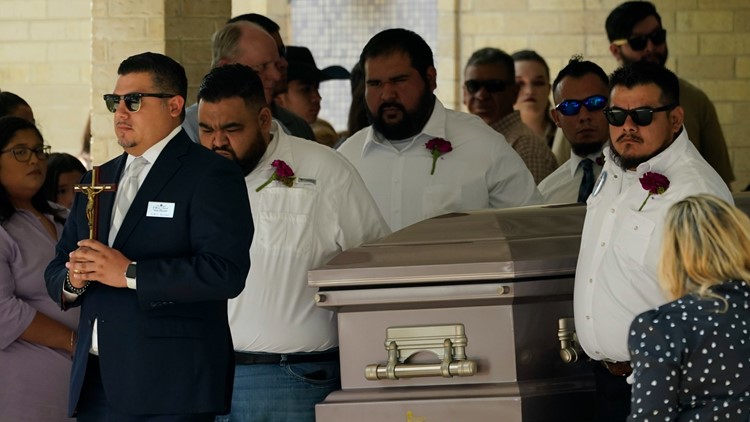 Mourners say goodbye to Uvalde teacher and her husband