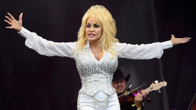 President Trump orders flags to be flown at half-staff in honor of Dolly Parton