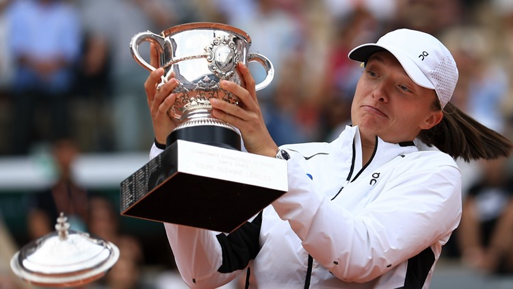 Iga Swiatek wins her 4th Grand Slam title after defeating Karolina Muchova in French Open final
