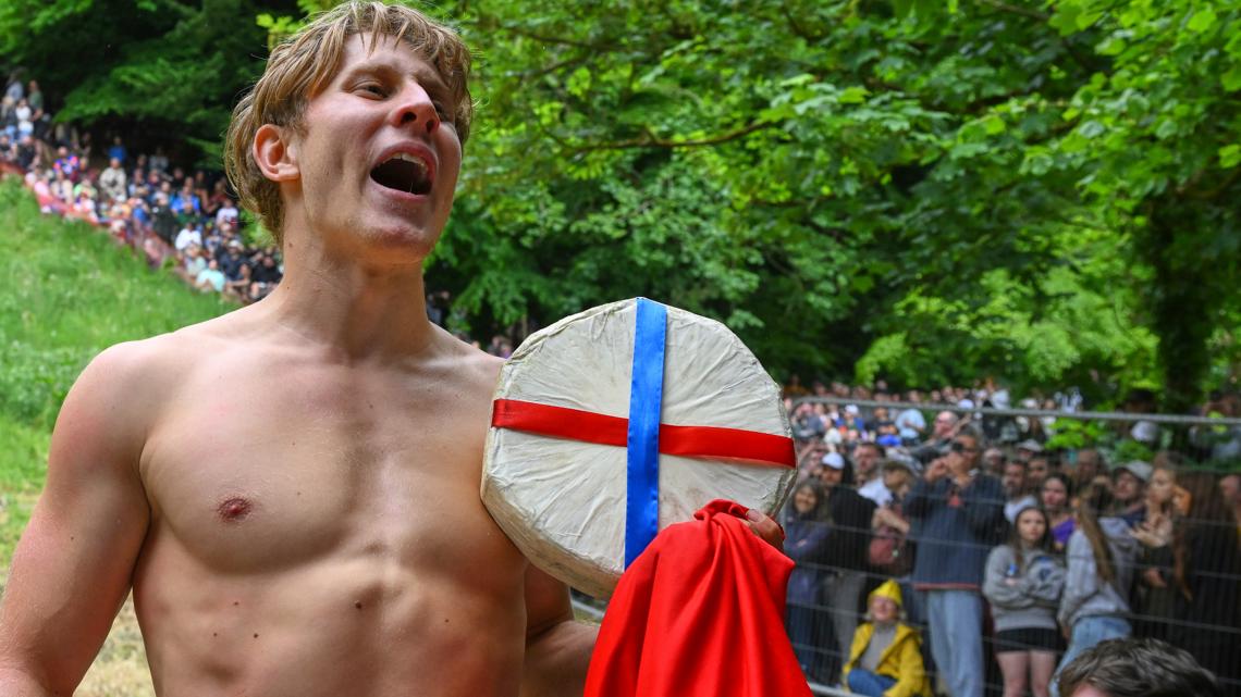 PHOTOS: Cooper’s Hill cheese-rolling race returns in 2025 | wthr.com