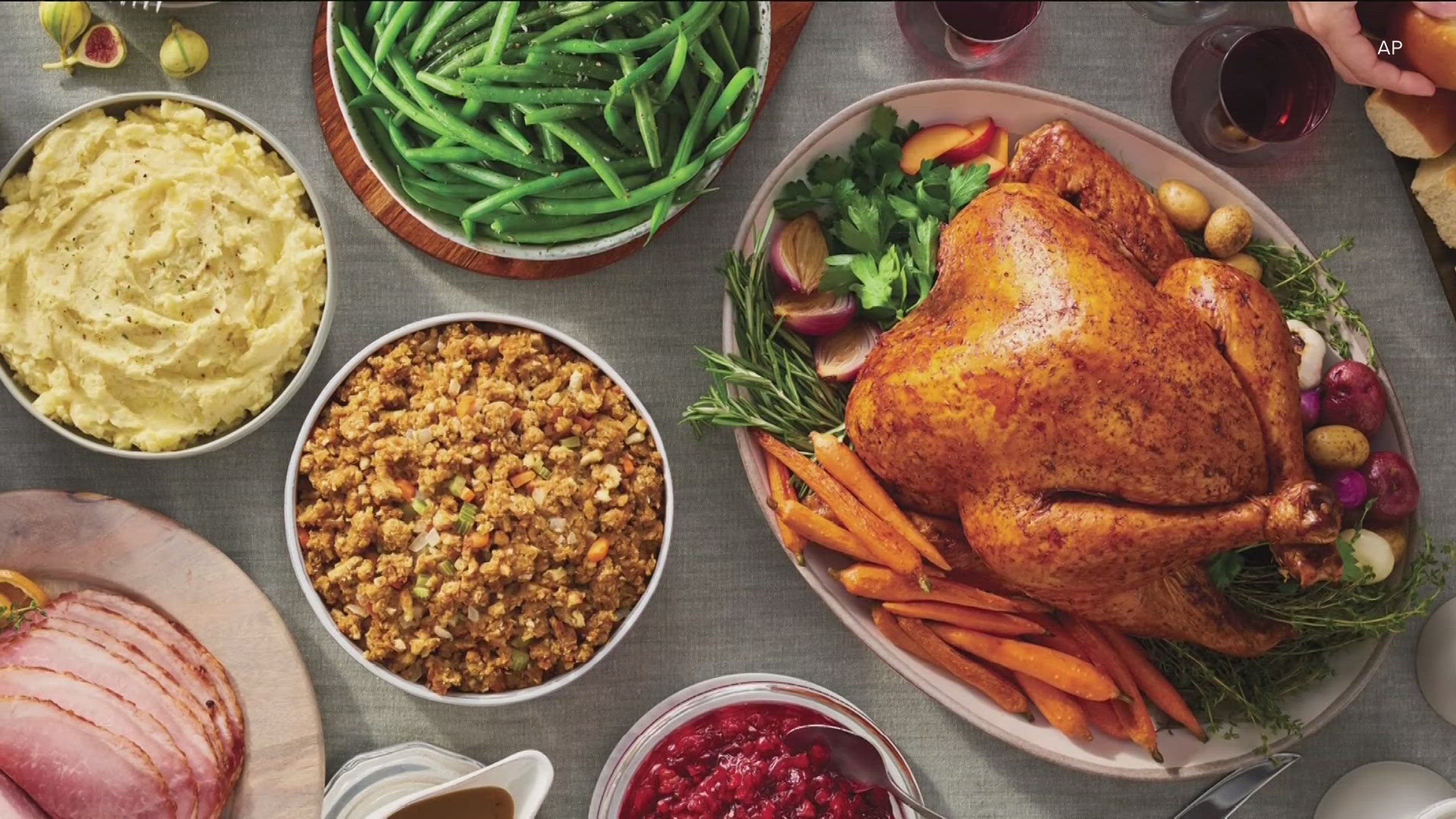 Families will have something extra to be grateful for at Thanksgiving as the price of a turkey dinner falls for the second straight year.
