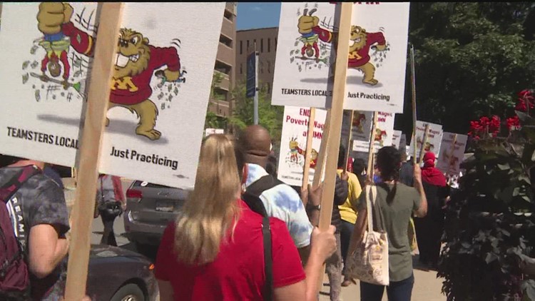 UMN service workers enter second week of mediation as support for strike grows