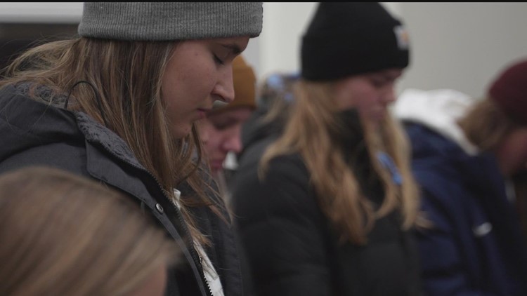 Bethel University students partner with MPLS church to reach the homeless