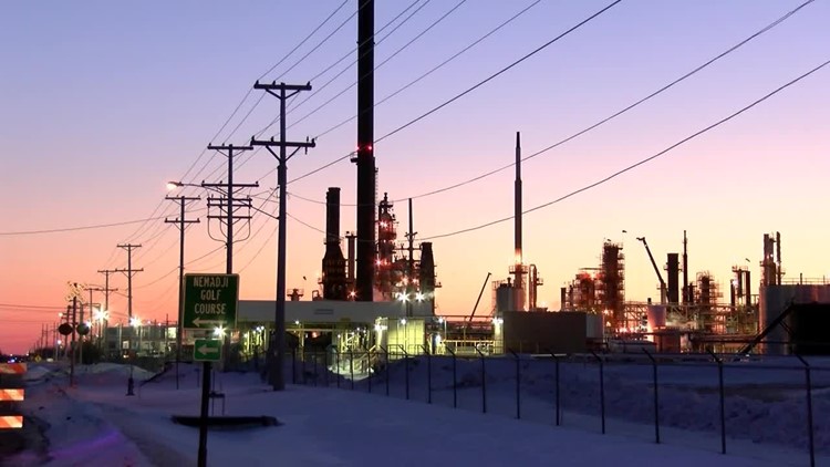 Superior refinery explosion caused by lack of safeguards, feds say