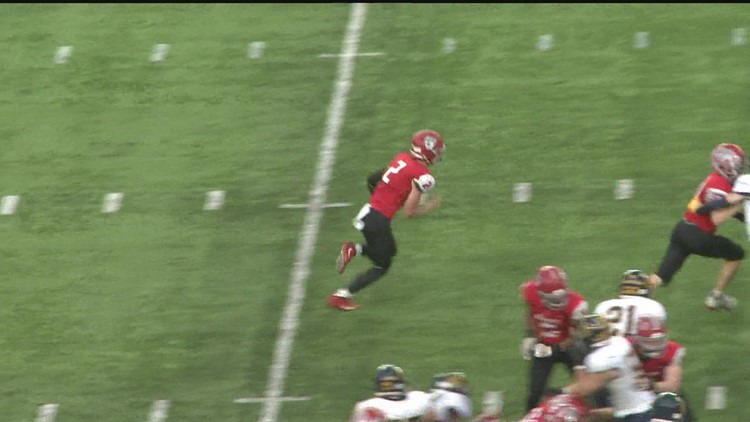 Osterman leads Elks offense at quarterback and in rushing yards