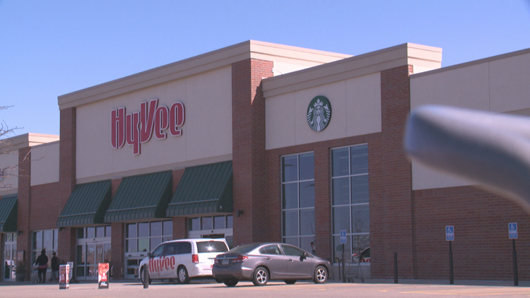 Hy-Vee is testing out its new ‘Scan and Go’ app at these Minnesotan stores