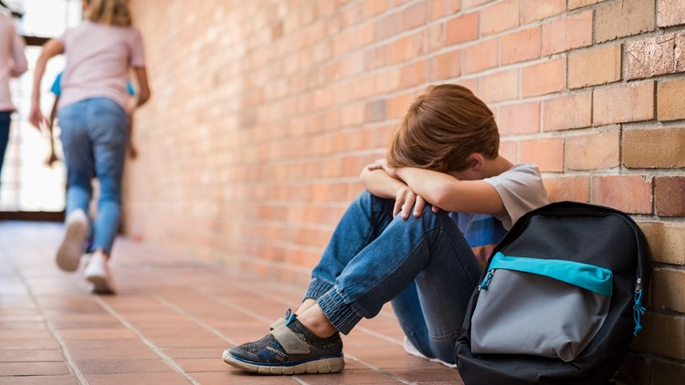 How parents can spot when their kids are the victim of bullying