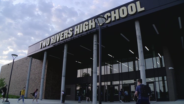 Two Rivers High School 'helps humanize the role of a principal' through roller skating