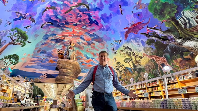 Minnesota's Largest Candy Store reopens with changes, but still proudly without website & business phone