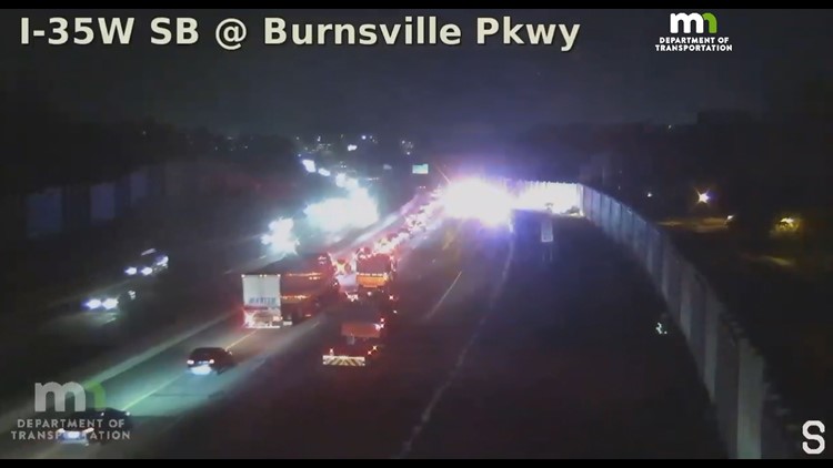 Fatal crash reported on I-35W