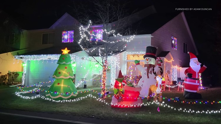 Burnsville couple extends message to neighborhood 'Scrooge': We're 'here to help'