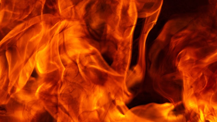 Woodbury house fire claims a life