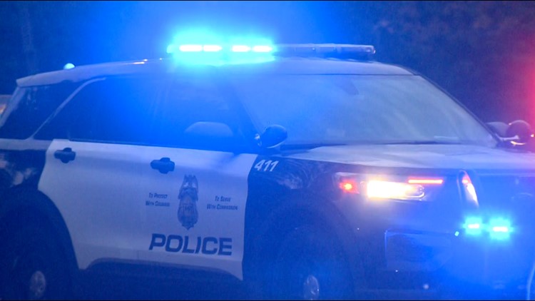 Four shot outside north Minneapolis liquor store
