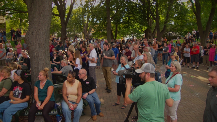 People come together to honor victims of Burnsville-Hopkins murder-suicide