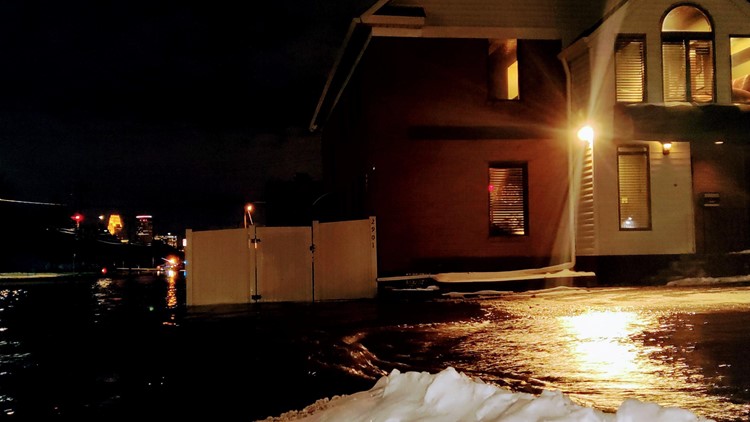 Crews responding to water main break in north Minneapolis