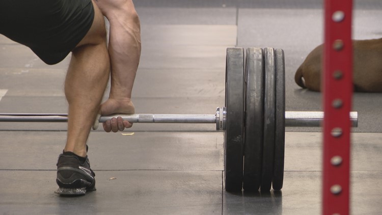 Off-duty police officer saves man at gym