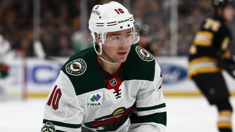 Minnesota native Bobby Brink looks to make an impact with his hometown team