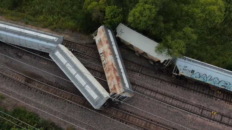 Union Pacific train derails in Savage