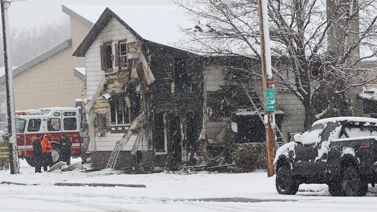 Police: 3 dead in southeast Wisconsin house fire