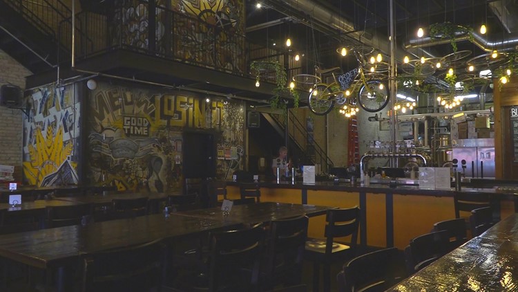 Lynlake Brewery declares itself a pro-Packers bar ahead of Border Battle Game