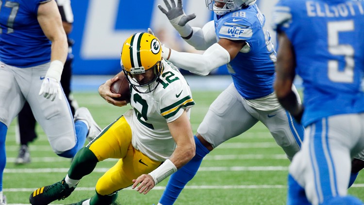 Players urge NFL to cut turf in favor of grass fields