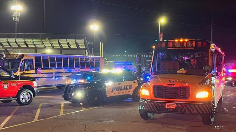 Eden Prairie high school homecoming game evacuated, large police presence