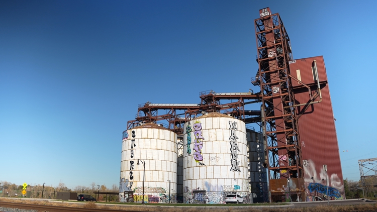 Chicago law firm looking into injuries at abandoned grain elevators in Minneapolis