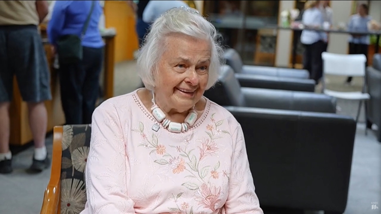 MidCountry Bank employee celebrates 70th work anniversary