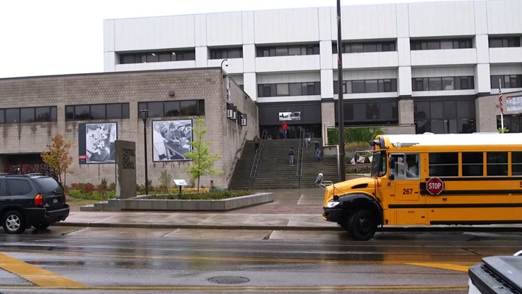 SPPS passes resolution, will no longer invest in companies that operate private prisons