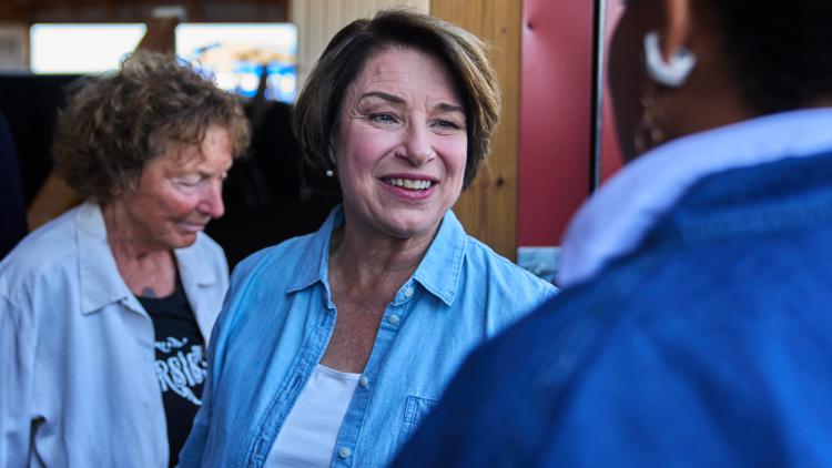 Amy Klobuchar wins Democratic nomination for governor