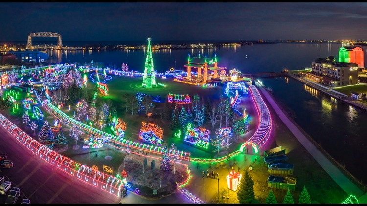 Duluth shows off its holiday season spirit