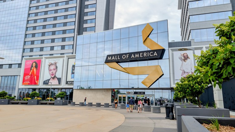 3 men charged with wielding guns inside MOA Macy's store