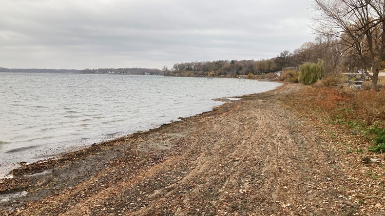 Rain deficit reaches nearly 1 foot as extreme drought expands