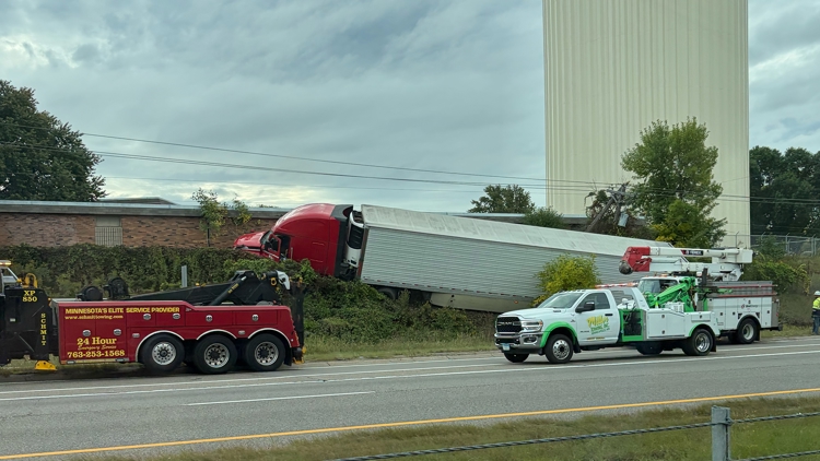 Driver hospitalized following New Hope semi crash