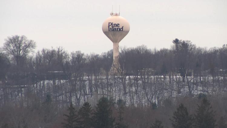 Mayor of Pine Island abruptly resigns