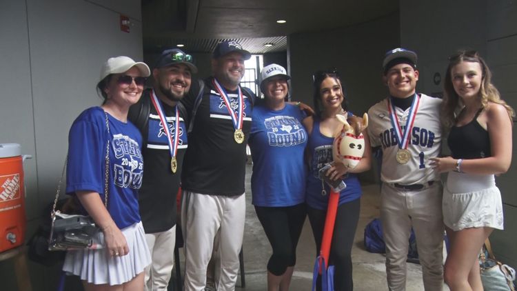 Three Armes, one championship | Family ties highlight Robinson's first state title