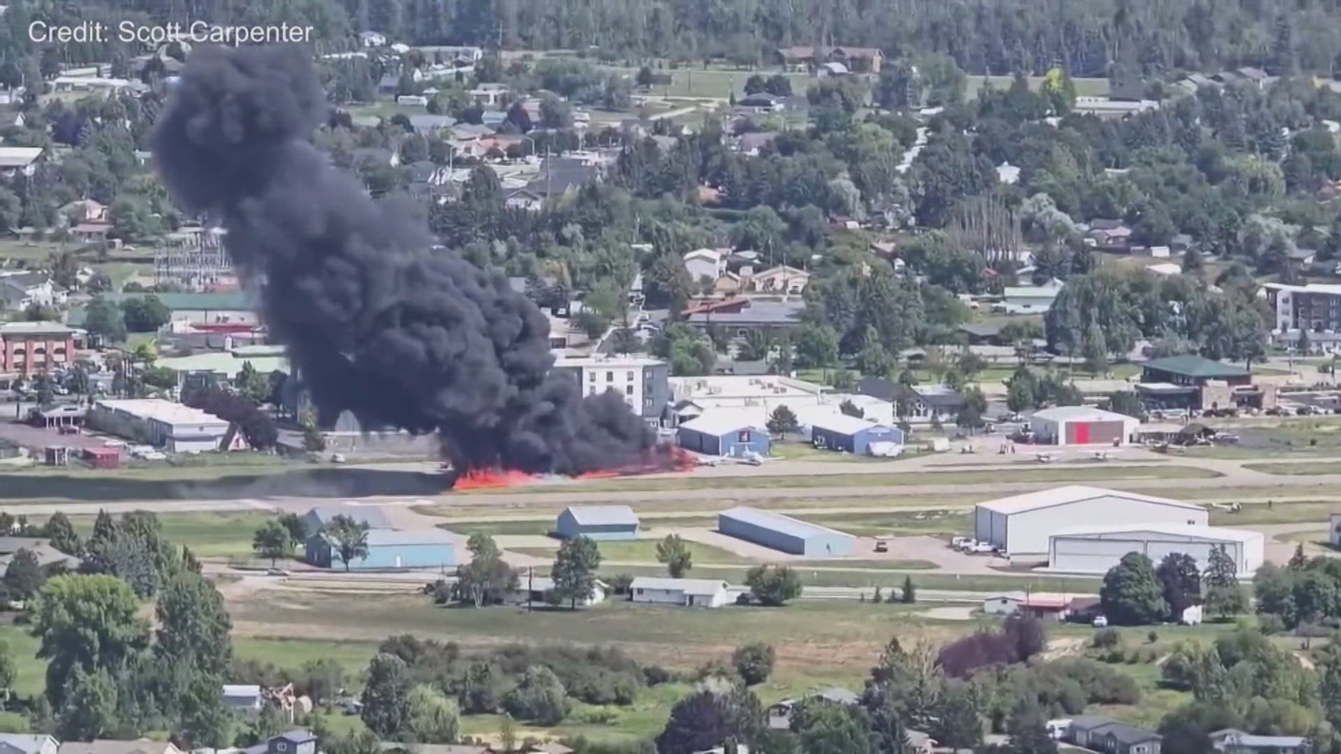 The single-engine plane carrying four people attempted to land at around 2 p.m. Monday at the Kalispell City Airport.