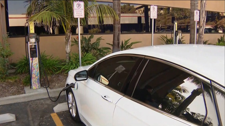 California to offer up to $3,500 rebates for first-time electric vehicle buyers