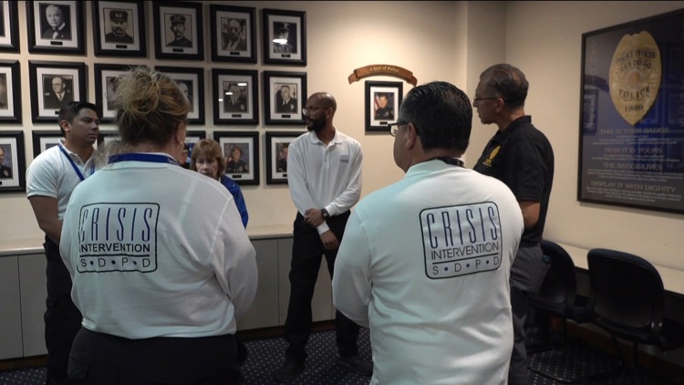 San Diego Police Recruit Volunteers for Crisis Intervention Team Handling High-Risk Calls