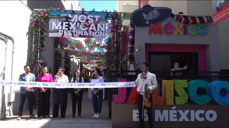 Jalisco exhibit opens, to promote Mexico tourism