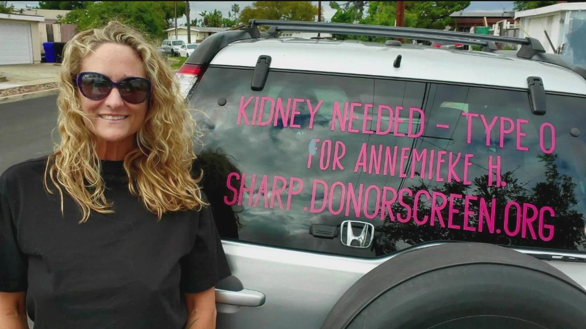 No longer strangers; kidney donor and recipient share incredible story at Sharp Memorial Hospital.