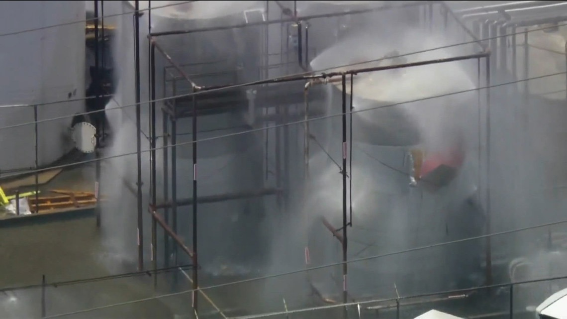Crack found in damaged chemical tank in California could change response strategy