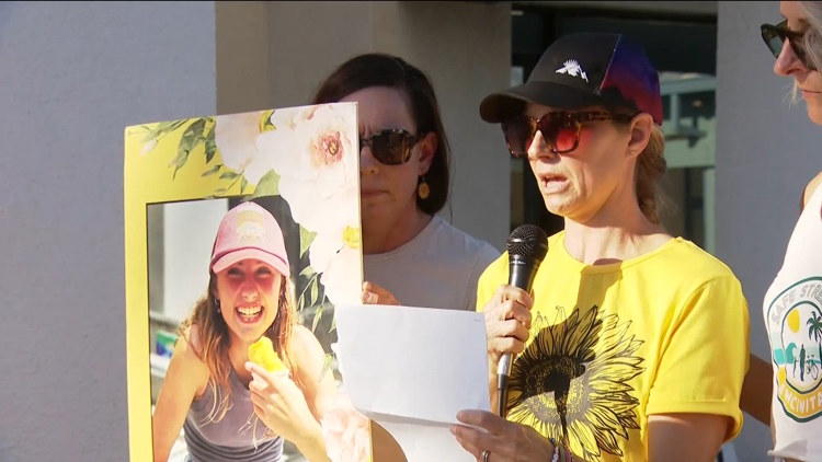 Residents rally for safer streets in Encinitas after 3 children killed by cars since 2023