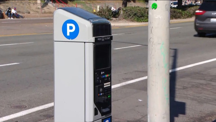 Paid street parking takes effect in San Ysidro