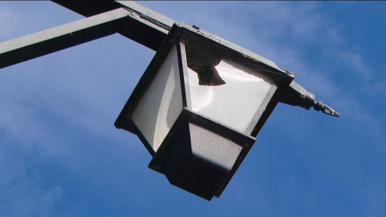 Concerns over broken streetlight at Carmel Valley intersection where person was hit, killed